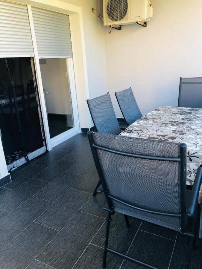 Apartment Miaantonia Vrsi Εξωτερικό φωτογραφία