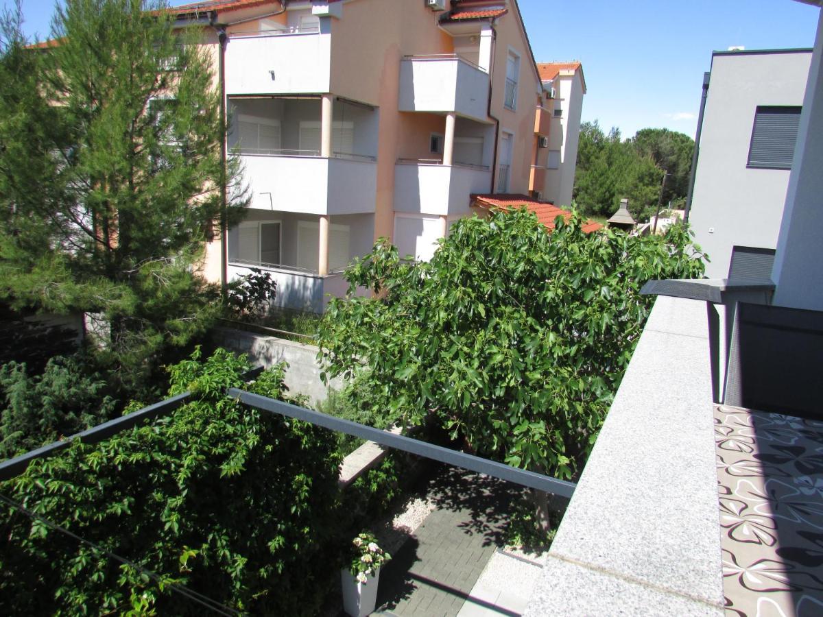 Apartment Miaantonia Vrsi Εξωτερικό φωτογραφία