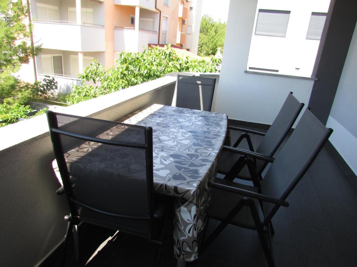 Apartment Miaantonia Vrsi Εξωτερικό φωτογραφία
